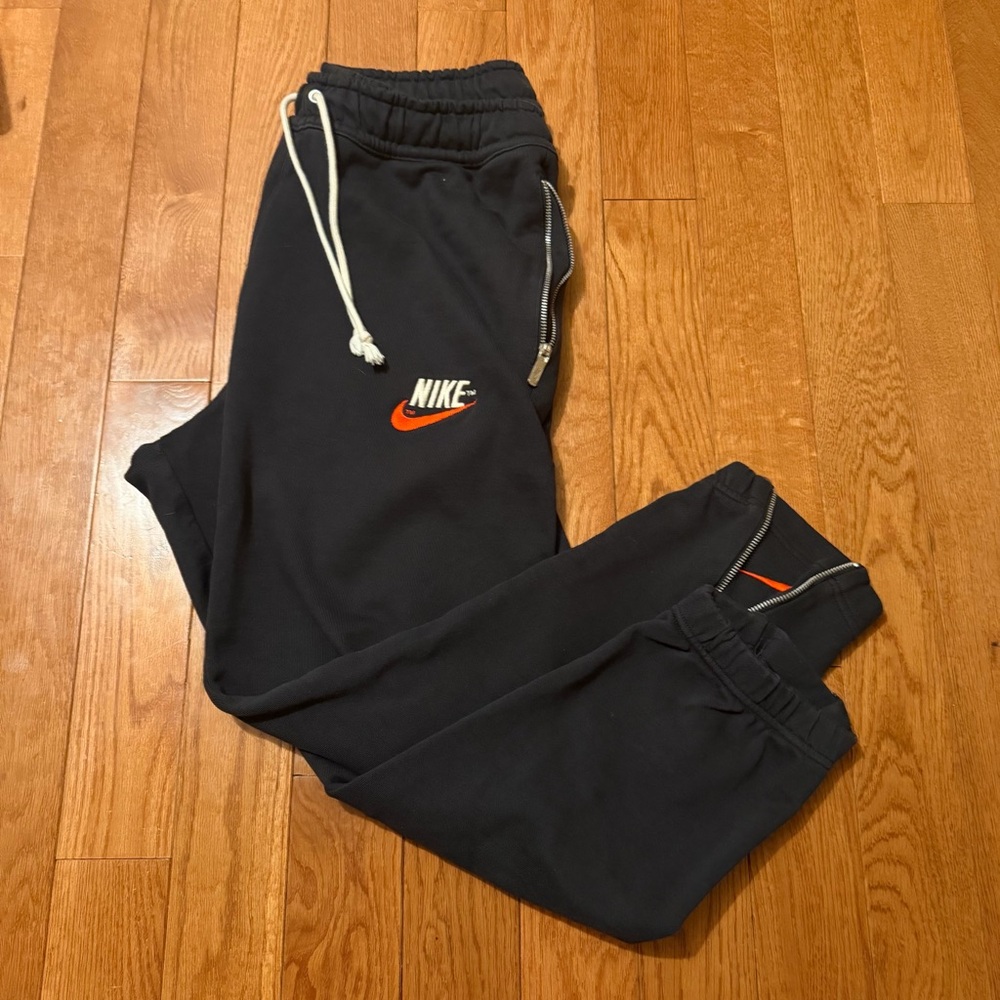 Nike Black Sweatpants Ankle Zipper Thick Material Gym Workout Drawstrings